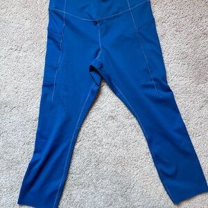 Brooks running crop leggings